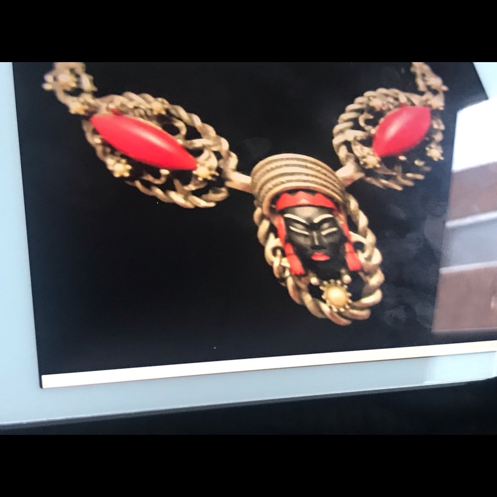Necklace - Picture 4 of 8